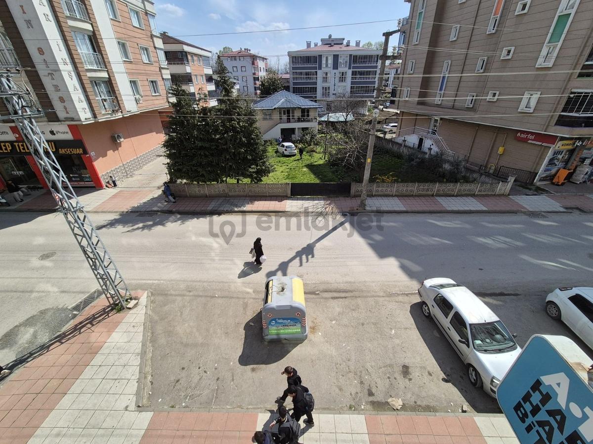 Çarşamba Sarıcalı Mah.de 1.kat 3+1 Geniş Köşe Daire - 16