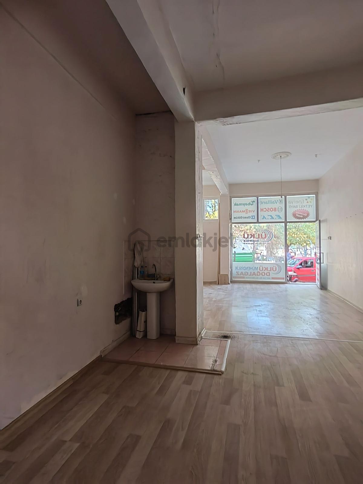 Nasreddinden Doğrugözde Kiralık Dükkan