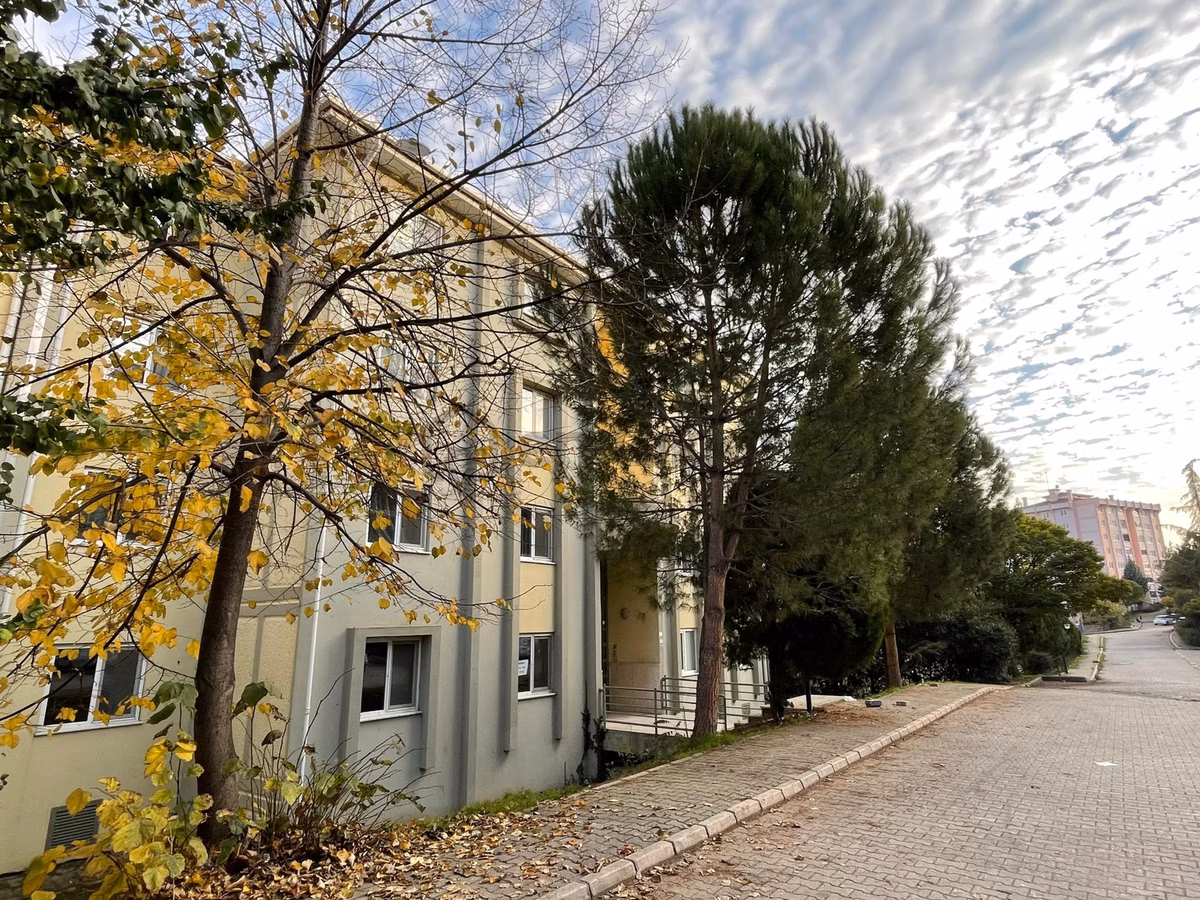 Beyaz Gayrimenkulden Toki D Bloklarda Satılık 3+1 Daire