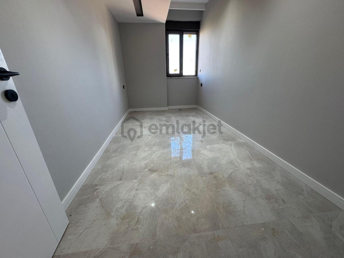 By Zinde'den Yerden Isıtmalı Havuzlu 2+1daire Lüks Yapım - 24