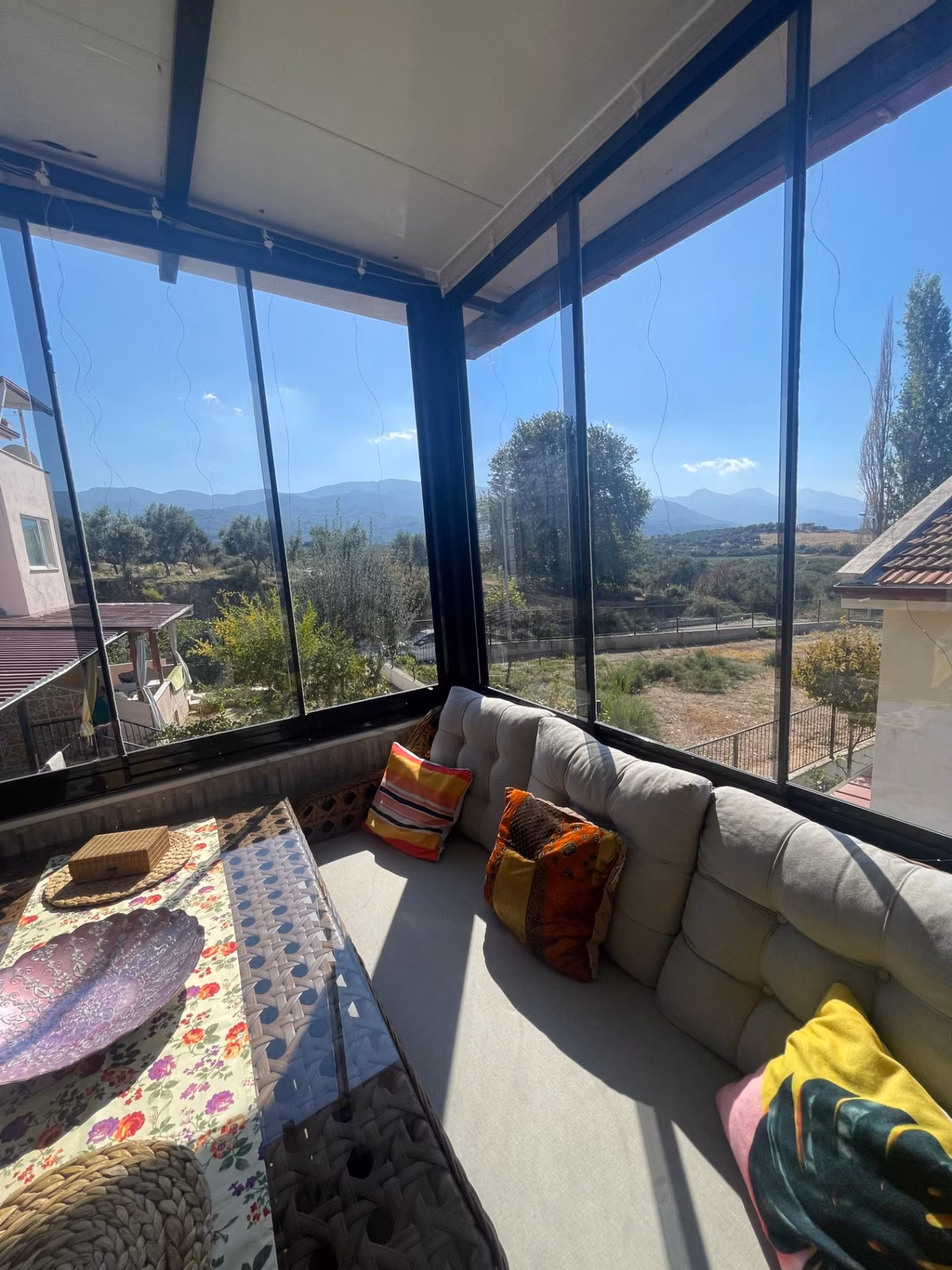 Kuşadası Davutlar Mahallesinde Satılık 3+1 Bahçeli Triplex Villa - 9