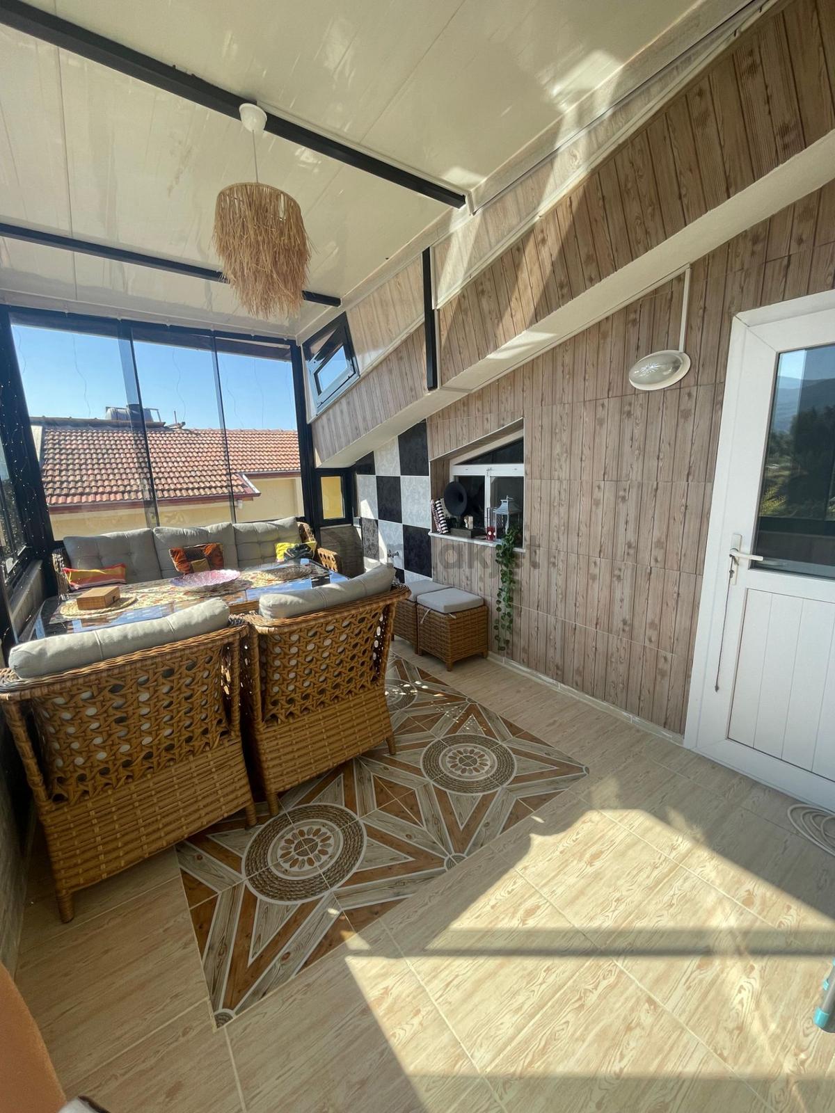 Kuşadası Davutlar Mahallesinde Satılık 3+1 Bahçeli Triplex Villa - 12