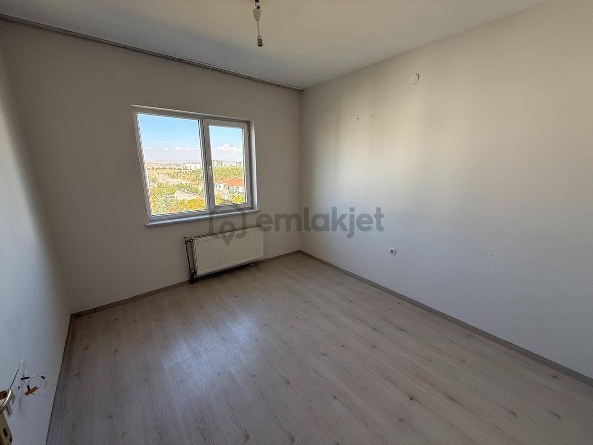 Şanlıbaba Emlaktan 2000 Evler Toki Bloklarında Kiralık 3+1 Daire - 19
