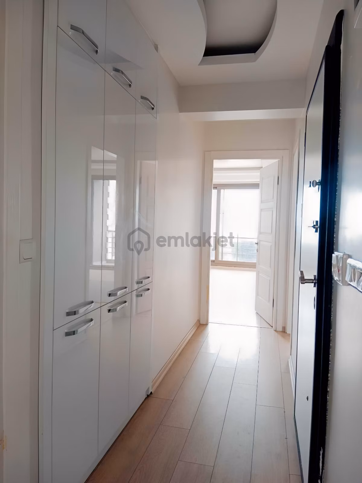 Buca Şirinkapıda Ebeveyn Banyolu Geniş 2+1 Lüks Daire - 24