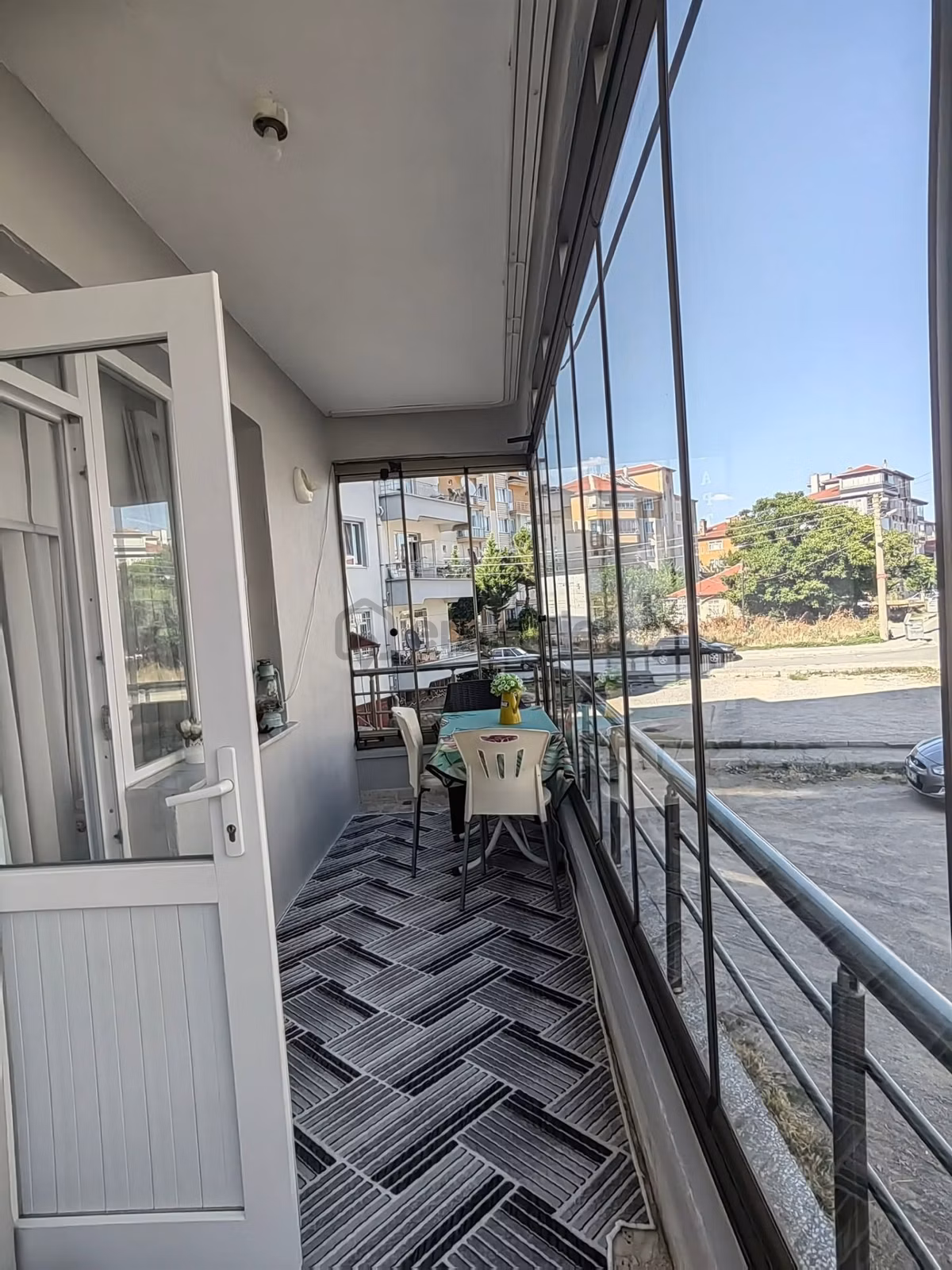 Nasreddin Emlaktan 24 Ağustos Caddesi Üzeri Satılık Bakımlı Daire - 25