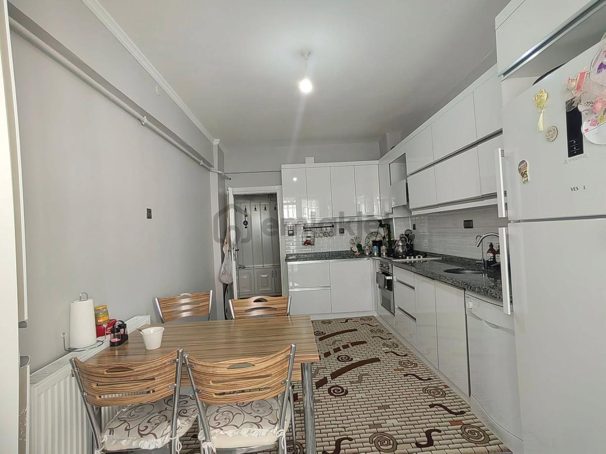 Nasreddin Emlaktan 24 Ağustos Caddesi Üzeri Satılık Bakımlı Daire - 32