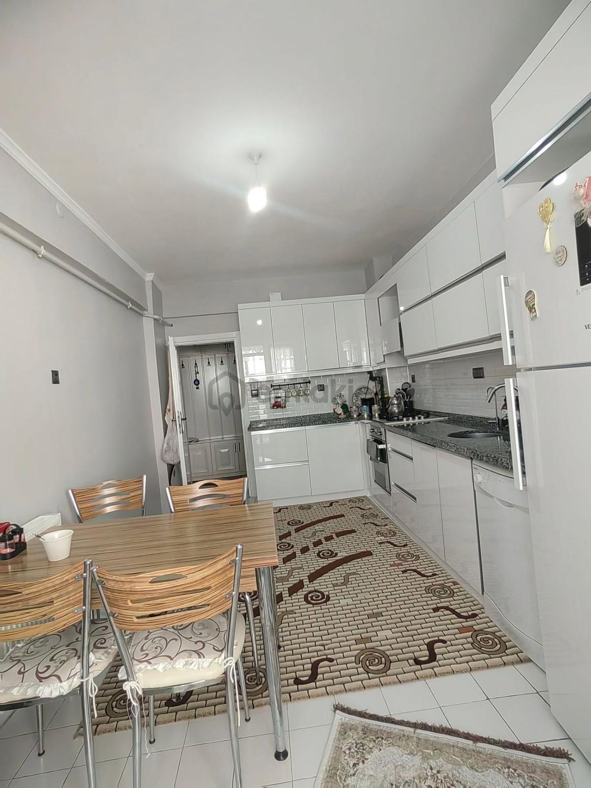 Nasreddin Emlaktan 24 Ağustos Caddesi Üzeri Satılık Bakımlı Daire - 18