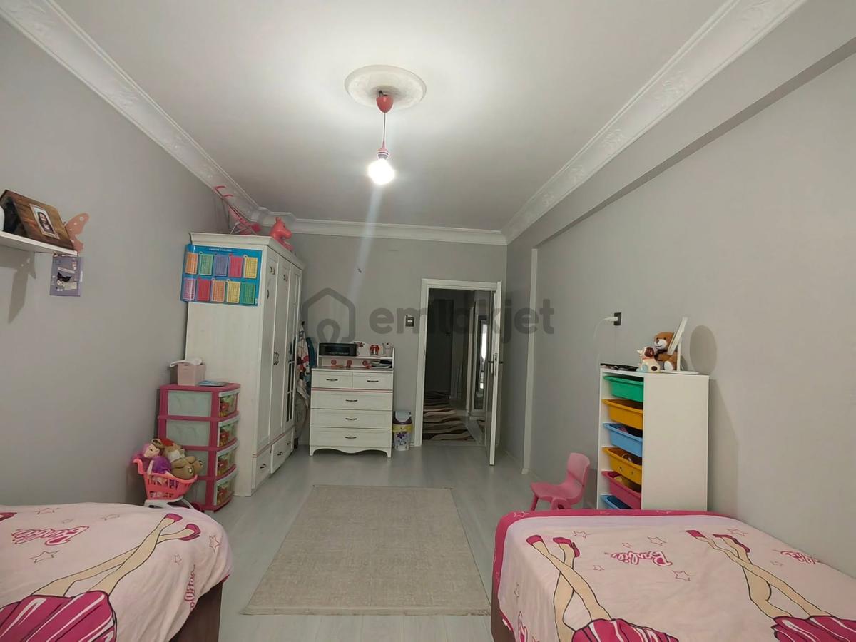 Nasreddin Emlaktan 24 Ağustos Caddesi Üzeri Satılık Bakımlı Daire - 10