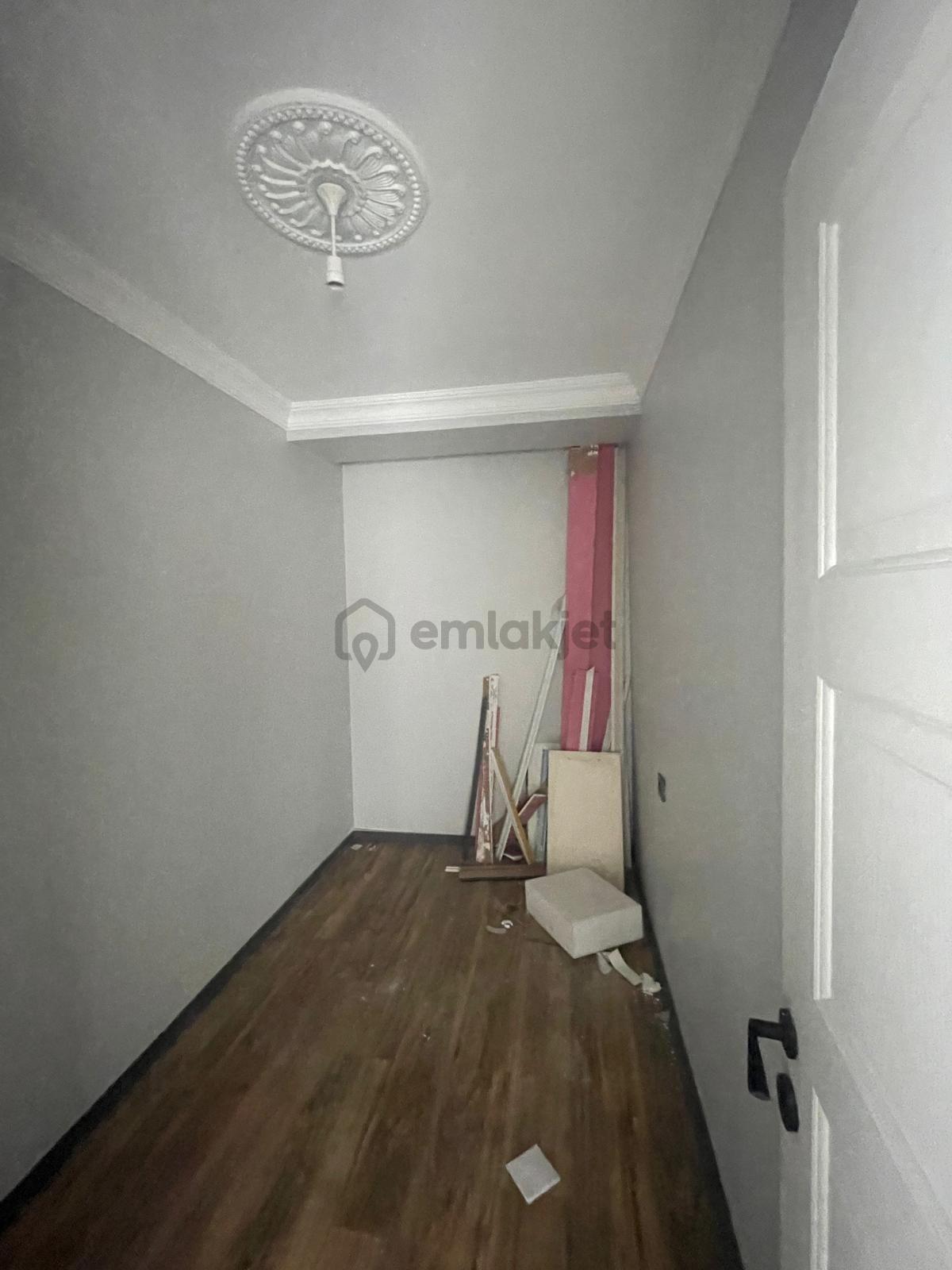 Bağlarçeşme'de 515 M² Geniş Kullanımlı Kiralık İşyer - 9