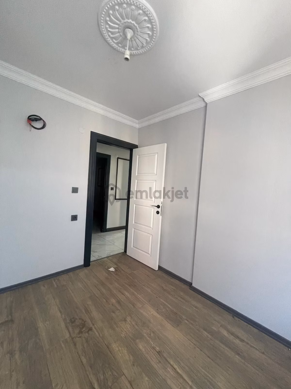 Bağlarçeşme'de 515 M² Geniş Kullanımlı Kiralık İşyer - 14