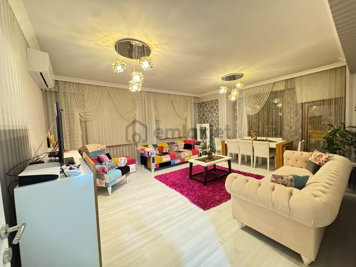 Seyrantepe Toplu Konutta Bakımlı 3+1 Acil Satılık Daire!