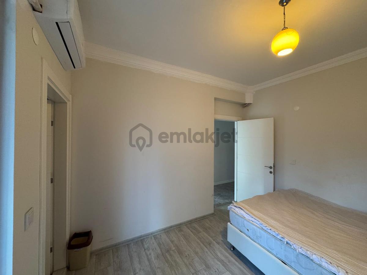 Yalıncak'ta Deniz Manzaralı 4+1 Satılık Daire - 33