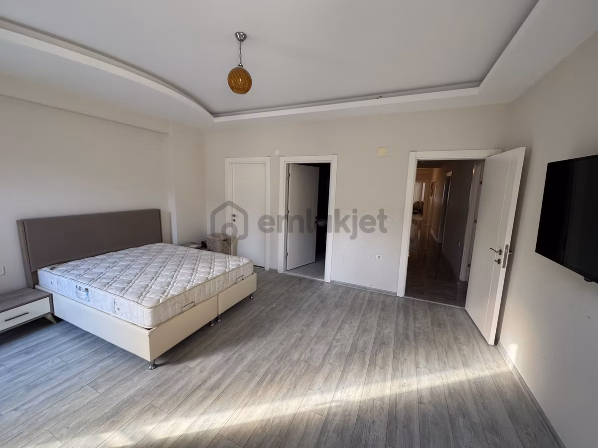 Yalıncak'ta Deniz Manzaralı 4+1 Satılık Daire - 25
