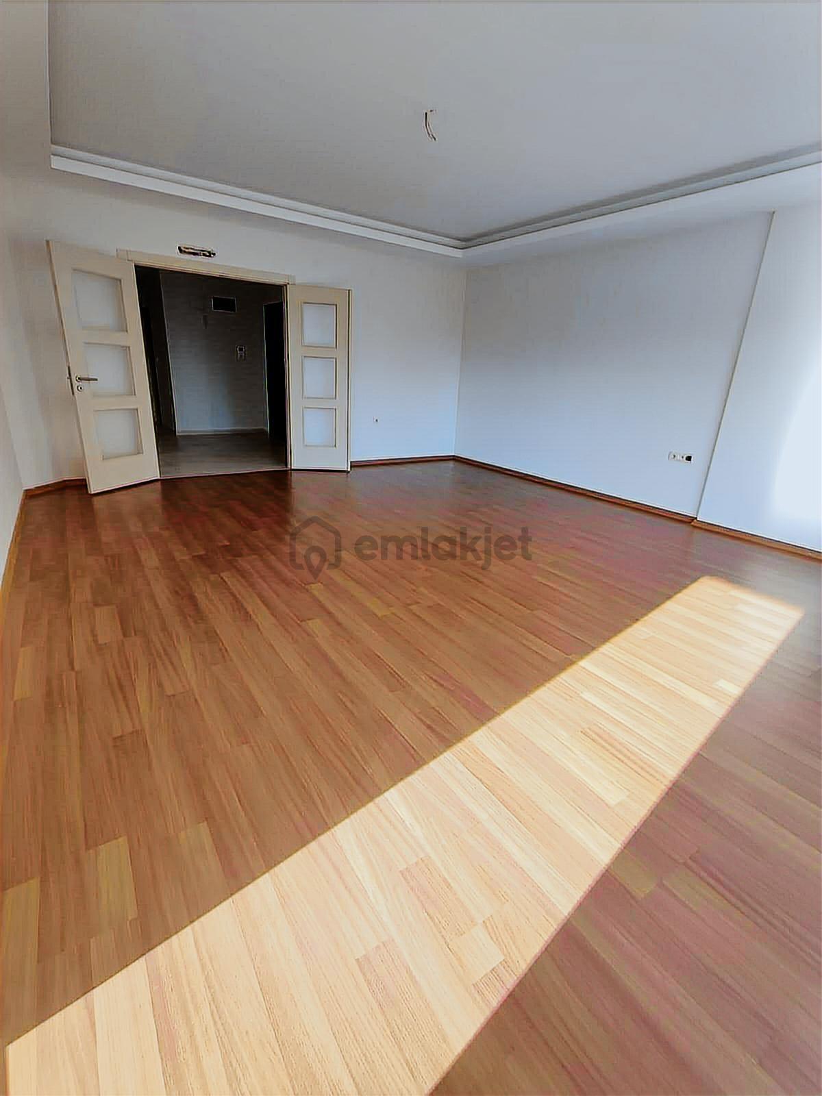 Gürsu Mahallesi'nde Havuzlu Sitede Geniş Dubleks Daire - 14