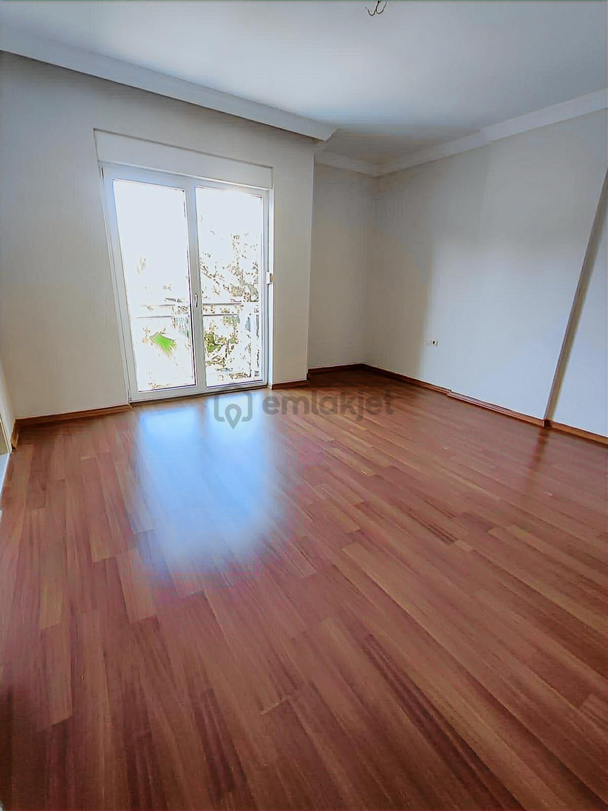 Gürsu Mahallesi'nde Havuzlu Sitede Geniş Dubleks Daire - 26