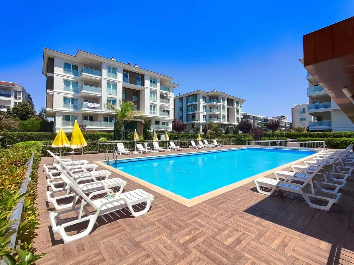 Antalya Konaklar' Da Prestijli Sitede 5+1 Satılık Daire - 2