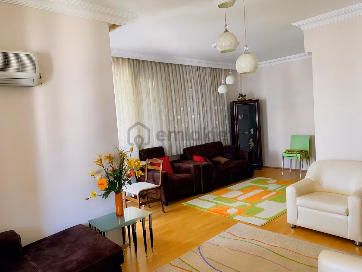 Liman Mahallesinde Çatı Dubleks 4+1 Eşyalı Kiralık Daire