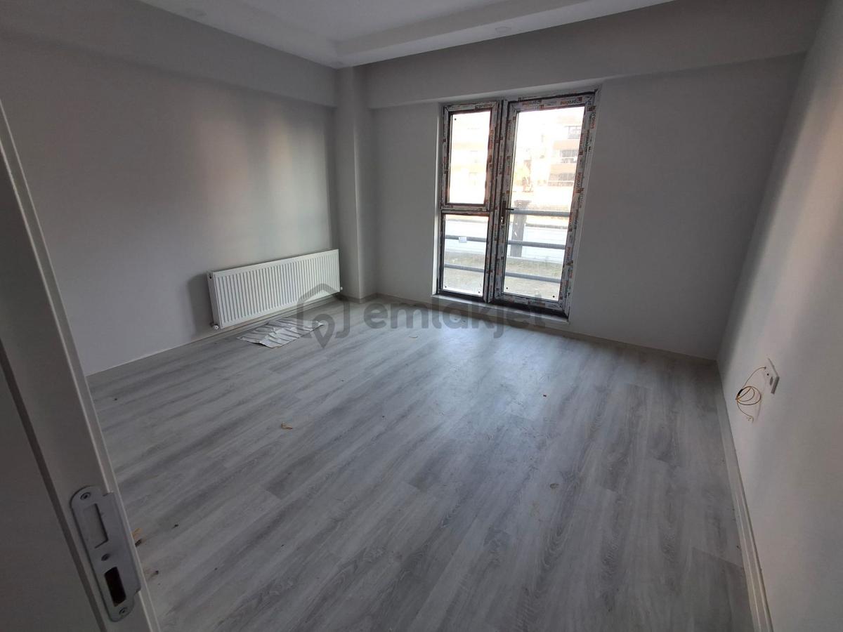 Lapsei Çardak'ta Ayrı Mutfak Satılık Sıfır 1+1 Daire - 19
