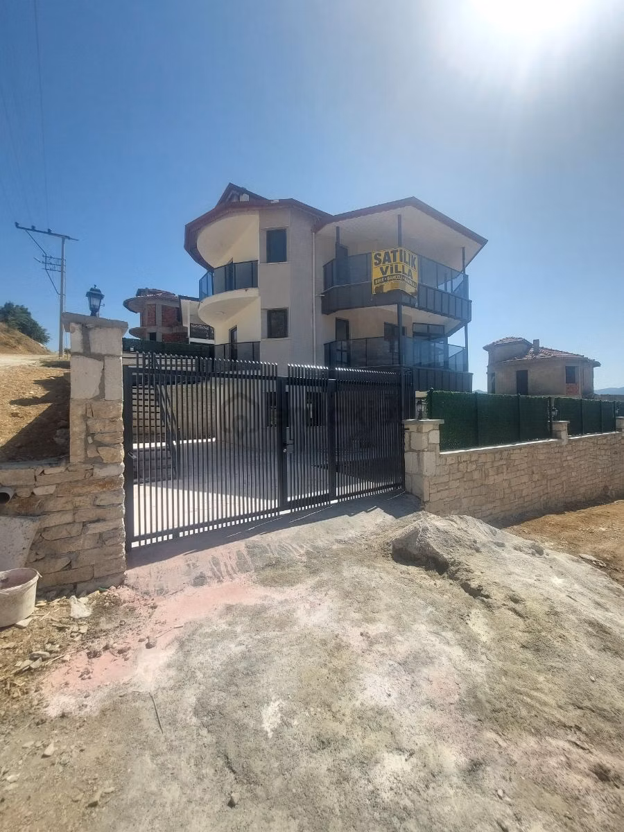 Cankurtaranda 326 M² Arsa İçinde Müstakil Villa - 17