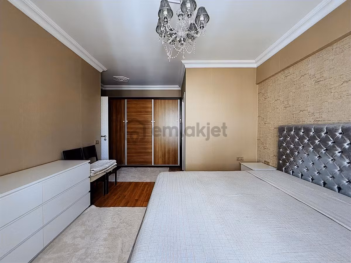 Meydankavağı'nda Merkezi Konum 3+1 Ara Kat Doğalgazlı Daire - 26