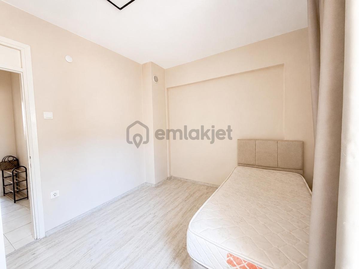 Güzelyalı'da Satılık Ferah 2+1 | Metroya Yürüme Mesafesi - 11