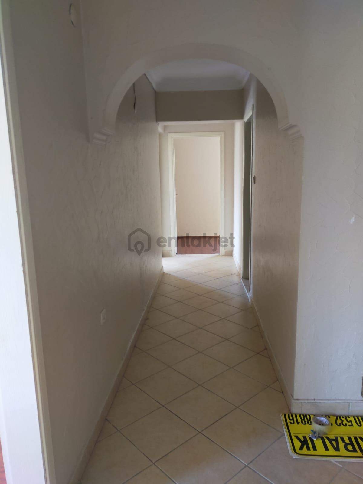 Berrak Sitesinde 2+1 Arakat Kiralık Daire - 17