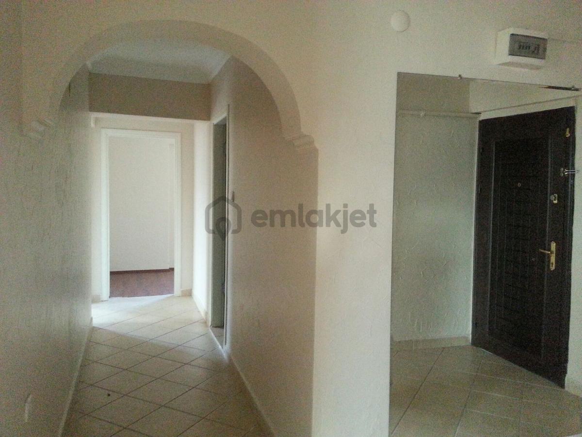Berrak Sitesinde 2+1 Arakat Kiralık Daire - 11