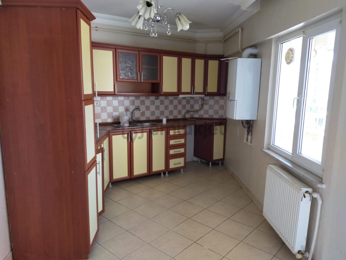 Berrak Sitesinde 2+1 Arakat Kiralık Daire - 2
