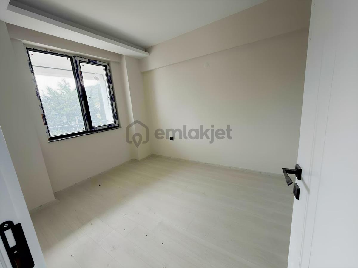 Çakırlarda Ana Yola Denıze Yakın Satılık 1 + 1 - 8