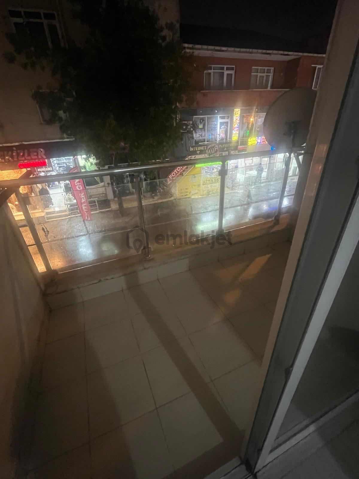 Kartalada E5e Metroya Yürüme Merkezde Ulaşımsüper Ferah - 11