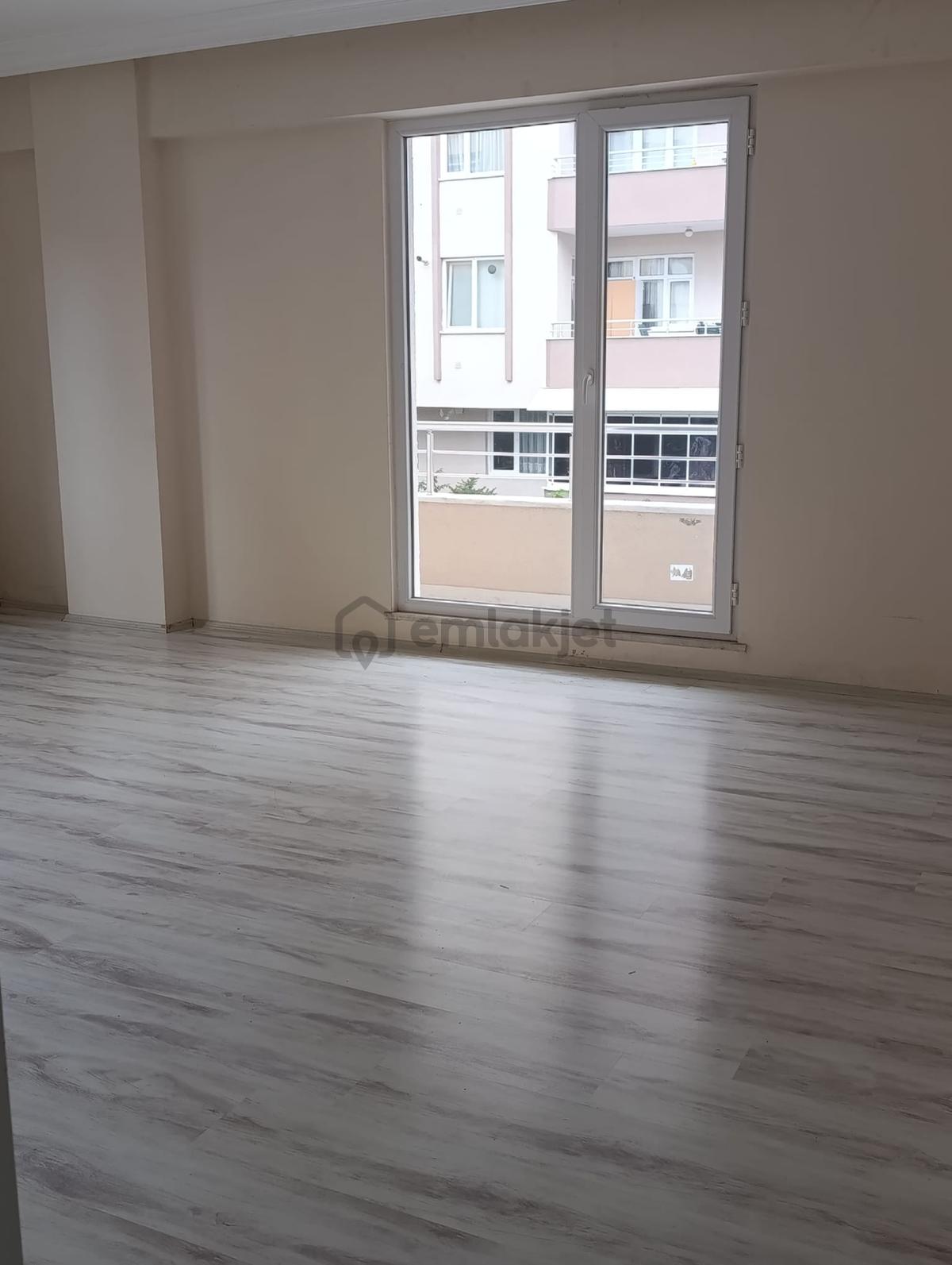Körfez Mimar Sinanda Sahile Yakın Kiralık 3+1 Daire - 18