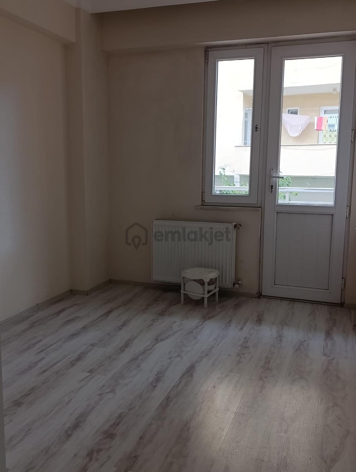 Körfez Mimar Sinanda Sahile Yakın Kiralık 3+1 Daire - 16
