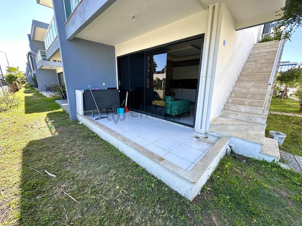 Oteller Bölgesinde Havuzlu Sitede Bahçe Kullanımlı Daire - 11