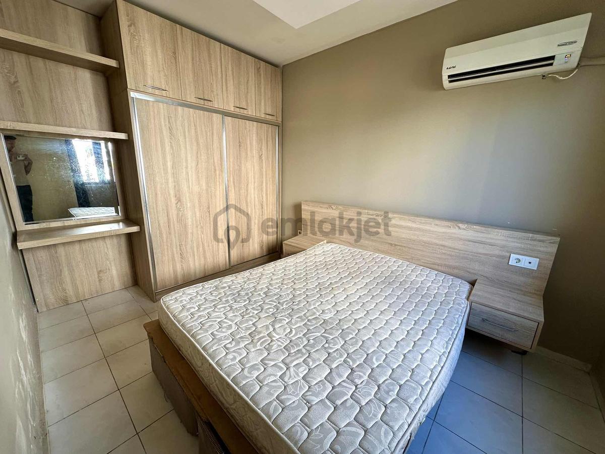 Oteller Bölgesinde Havuzlu Sitede Bahçe Kullanımlı Daire - 13