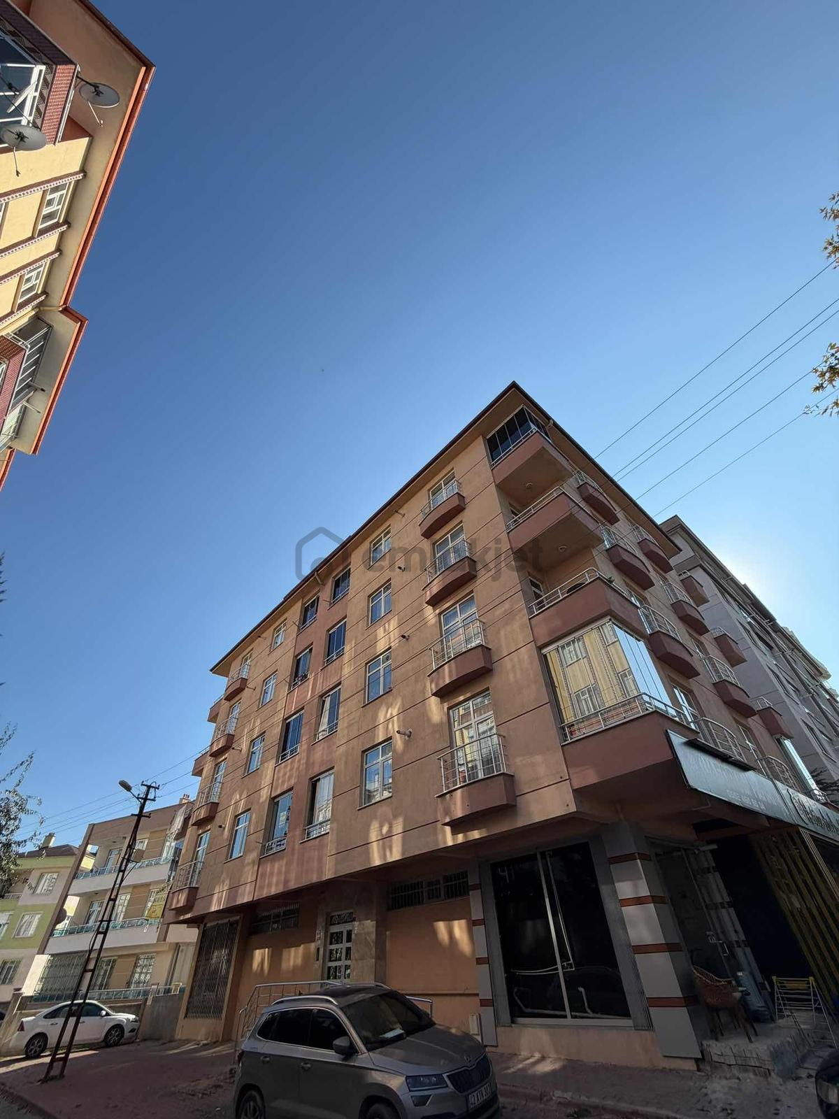 Cengizler'den Fetih Caddesin'de Kiralık 3+1 Daire - 2