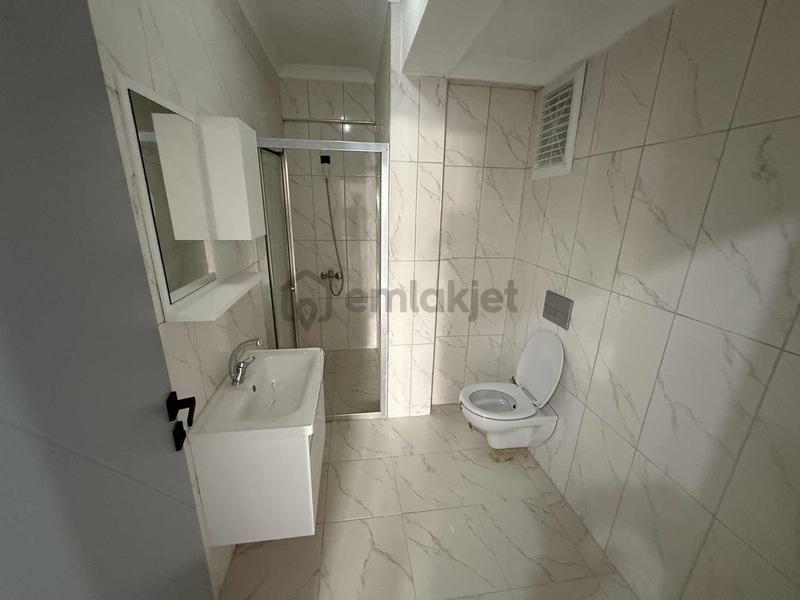 Ömerciklerde Fırsat 3+1! 130 M2 Çift Balkon Ebeveyn Banyo - 11
