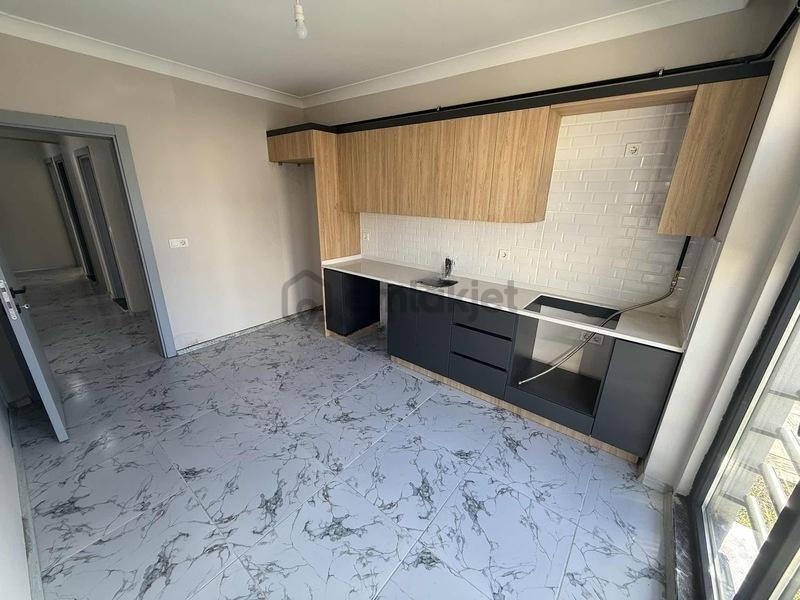 Ömerciklerde Fırsat 3+1! 130 M2 Çift Balkon Ebeveyn Banyo - 3