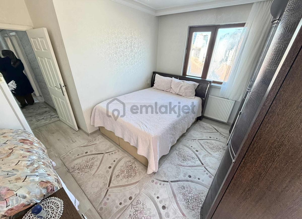 Esertepe Cadde Üzeri Manzaralı 140mt2 2. Kat 3+1 Çift Balkonlu! - 18