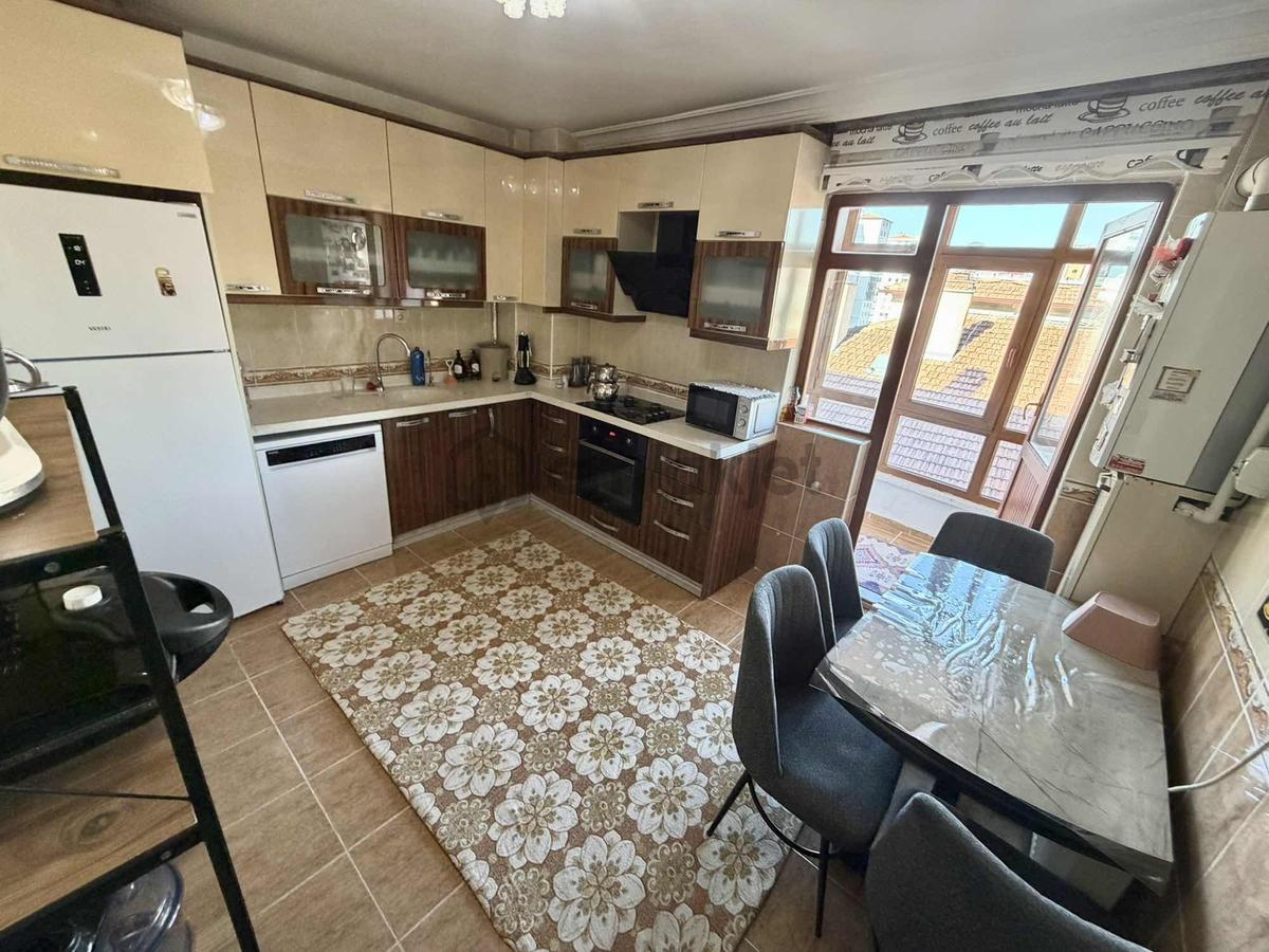 Esertepe Cadde Üzeri Manzaralı 140mt2 2. Kat 3+1 Çift Balkonlu! - 9