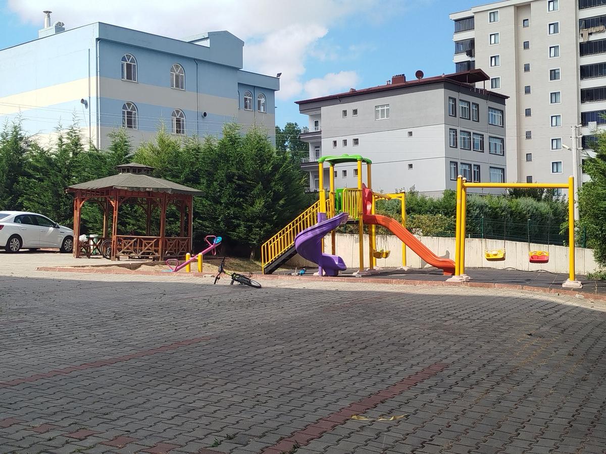 Yeski Emlâk İnşaattan Kiralık Daire 3+1 Site İçinde - 38