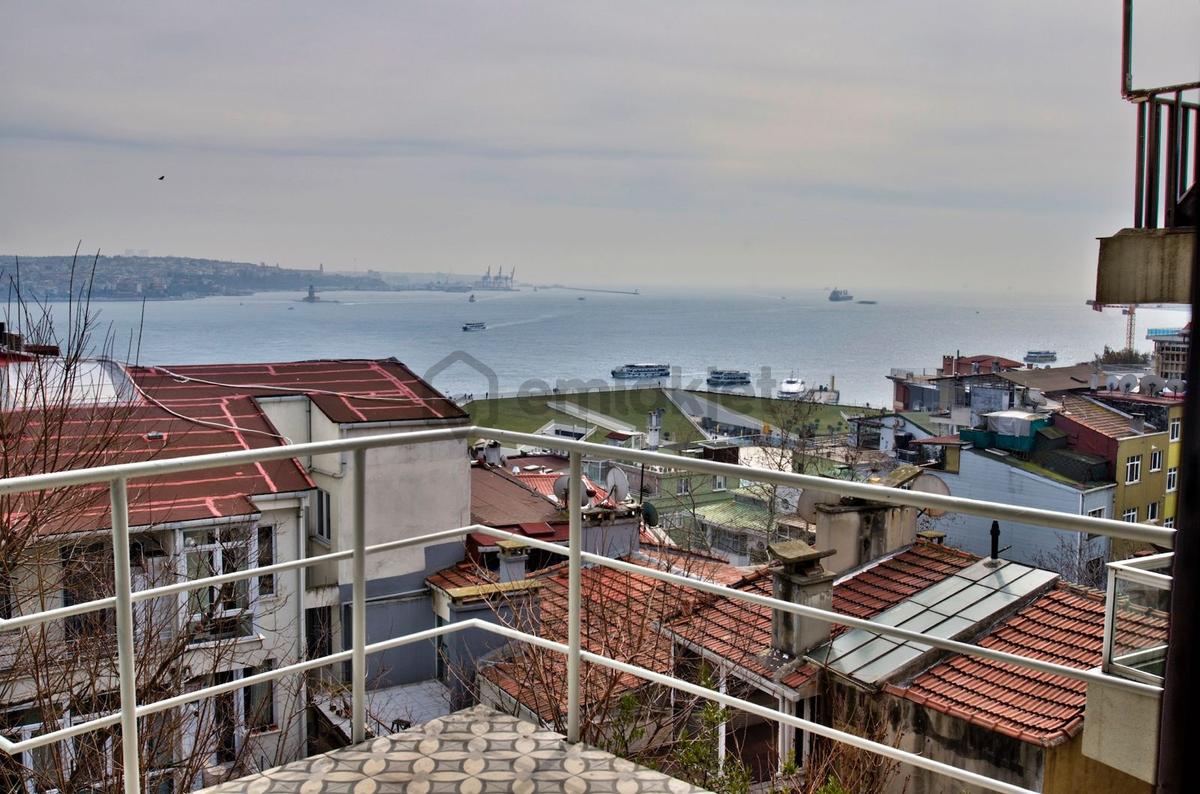 Gümüşsuyunda Boğaz Manzaralı, Geniş 2+1 Daire - 2