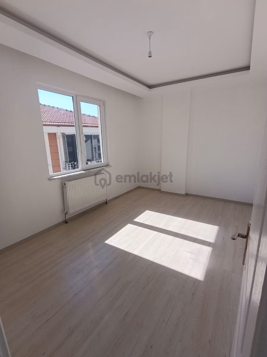 Paşacık Mah 3+1 Satılık Bakımlı Daire - 10
