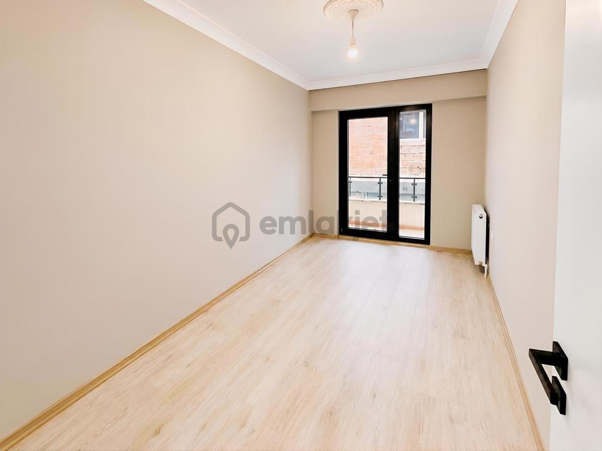 İzmit Kuruçeşme Merkezde Satılık 2+1 Oturuma Hazır Daire - 14