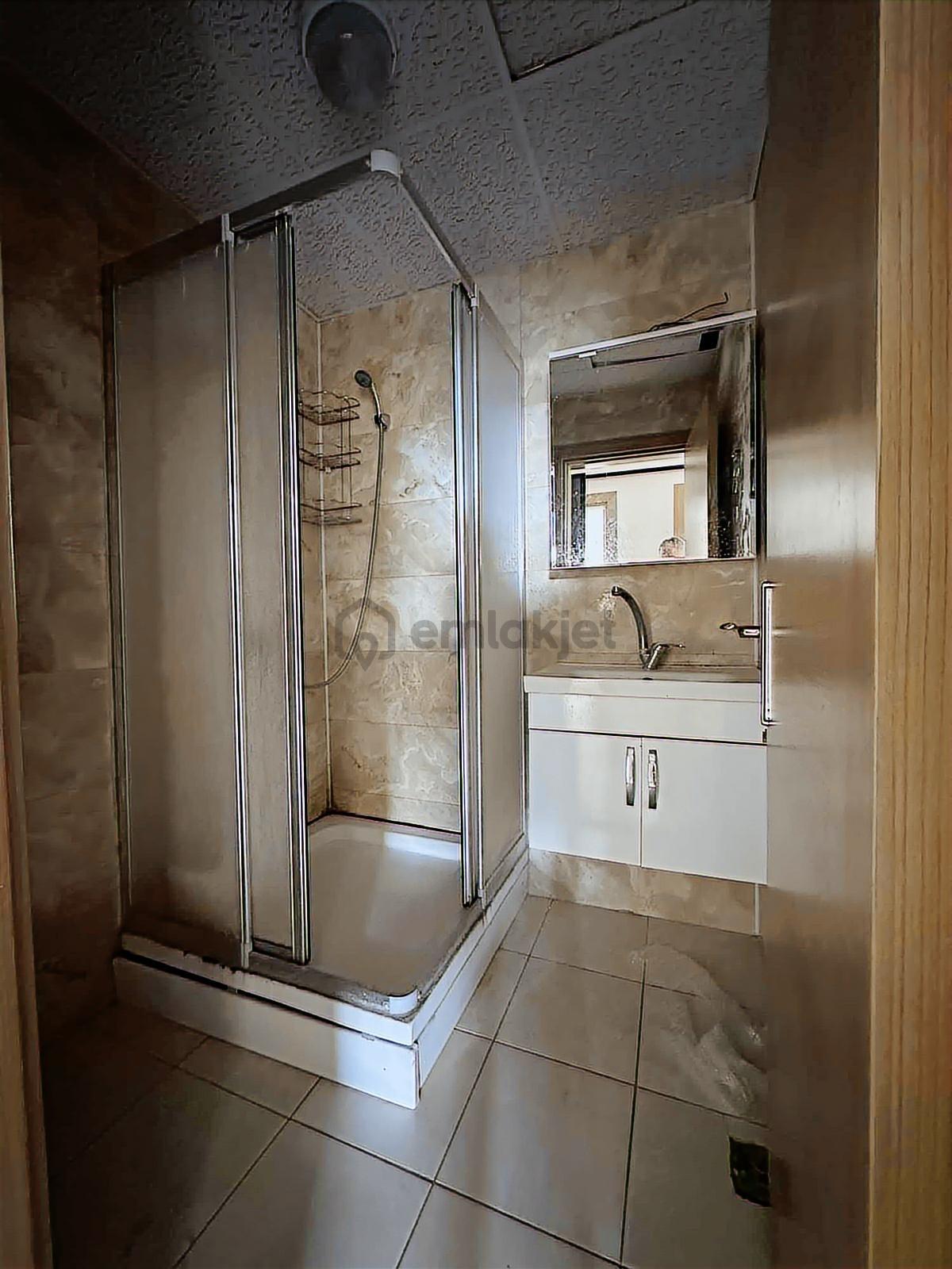 Tekirdağ Çerkezköy Veliköyde Cadde Üzerinde 2+1 Kiralık Daire - 8
