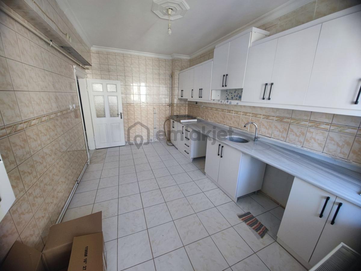 Global'den Masalpark'da Kiralık 3+1 Geniş Daire - 16