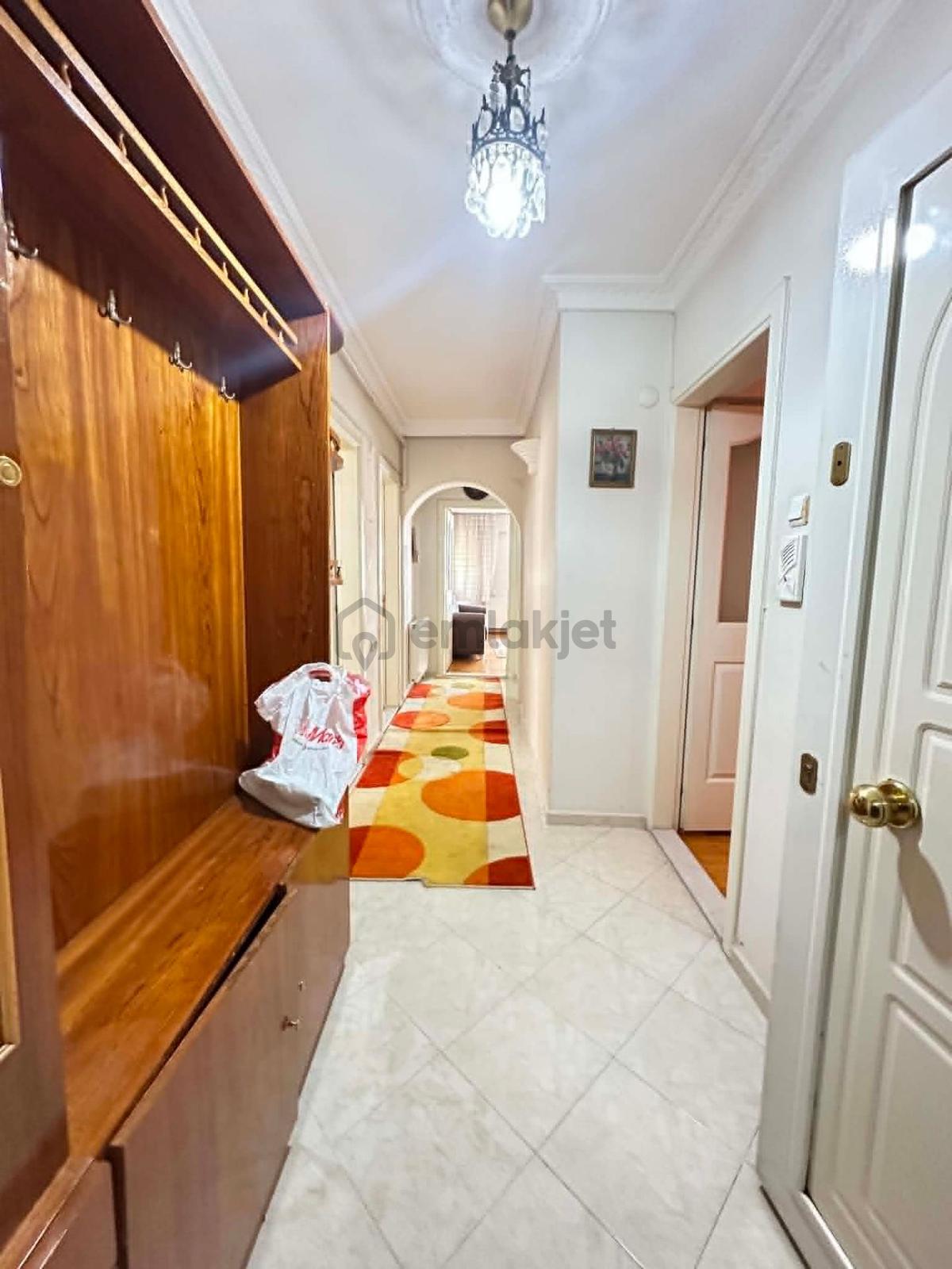 Merkezi Konumda Satılık 3+1 Daire
