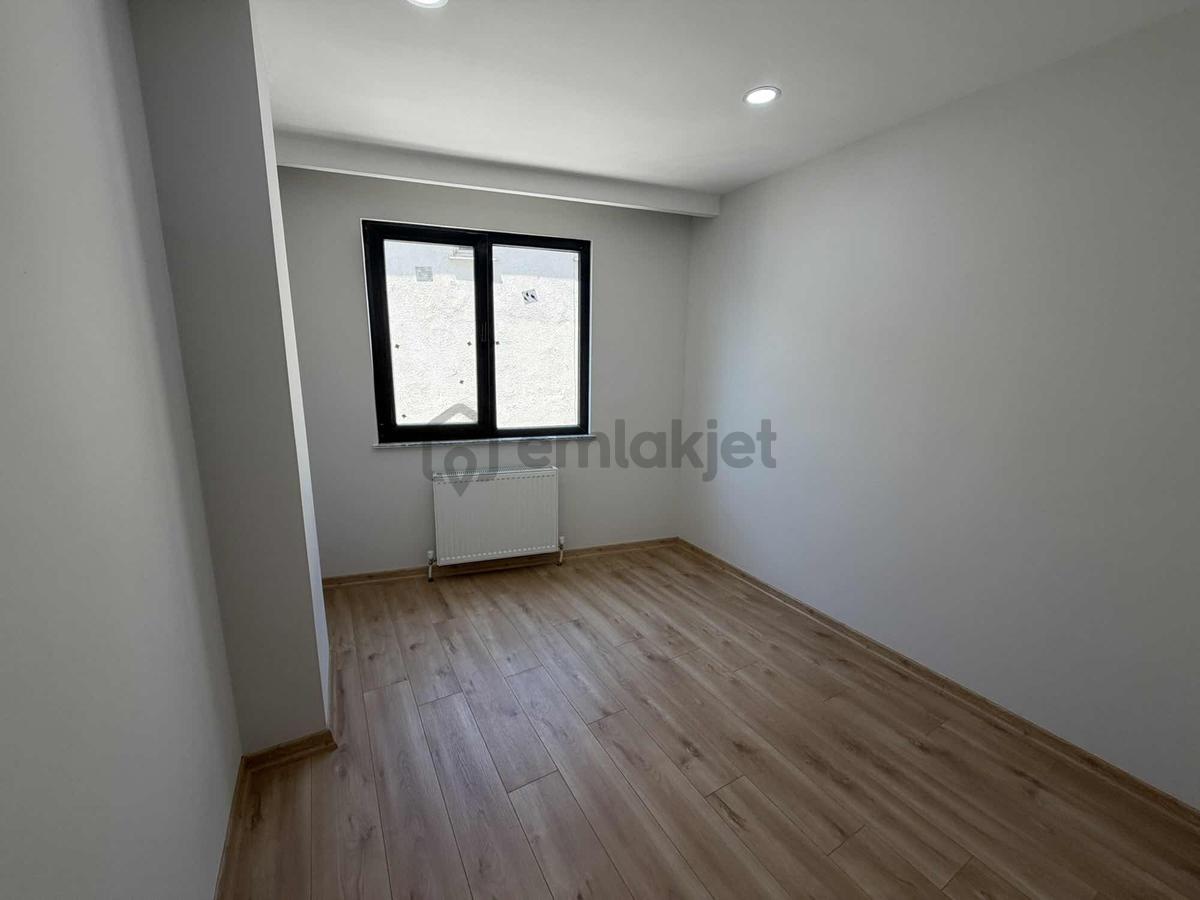 Sancaktepe'de Metroya Yakın 2+1 Satılık Daire - 6