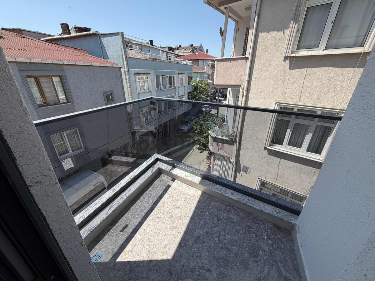 Sancaktepe'de Metroya Yakın 2+1 Satılık Daire - 4