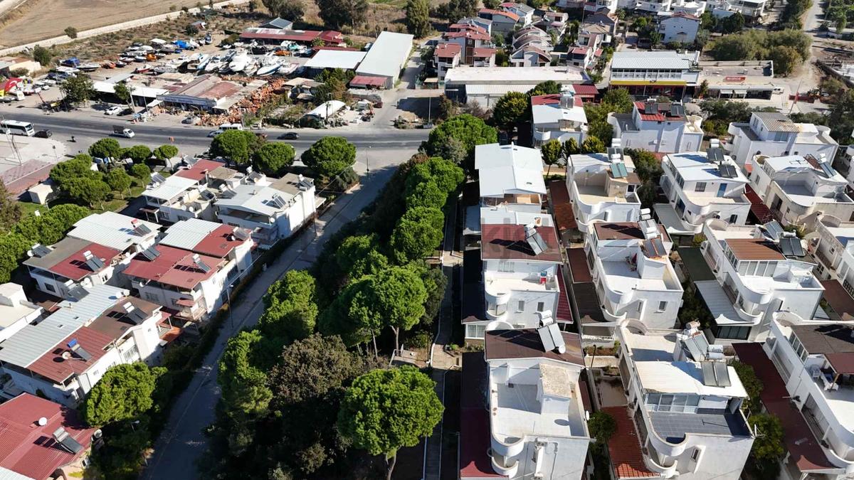 Didim Mavişehirde Güney-batı Cepheli 3 Katlı 3+1 Villa | Balkon - 29