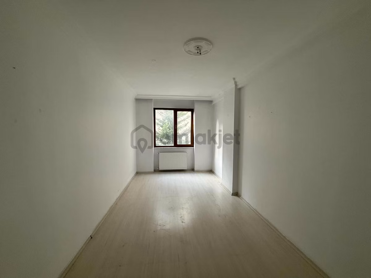 Cumhuriyet Mahallesinde 3+1 1 İnci Kat Daire Asansörlü - 18